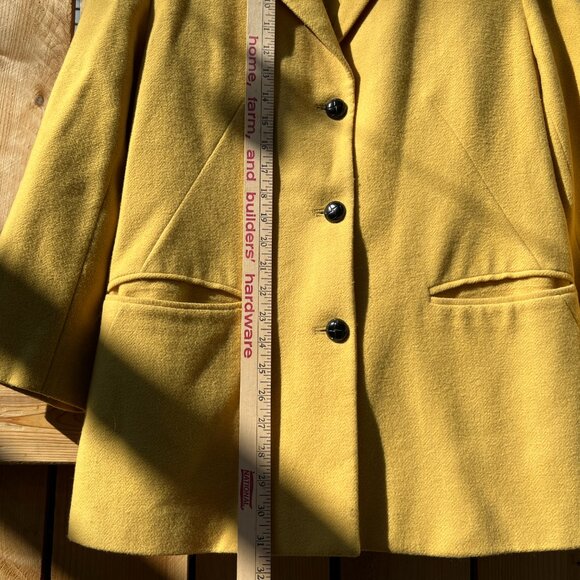 AmAzInG Mustard Yellow Wool Coat OLSEN collection, refer to measurements sz 8/10 - Picture 5 of 12